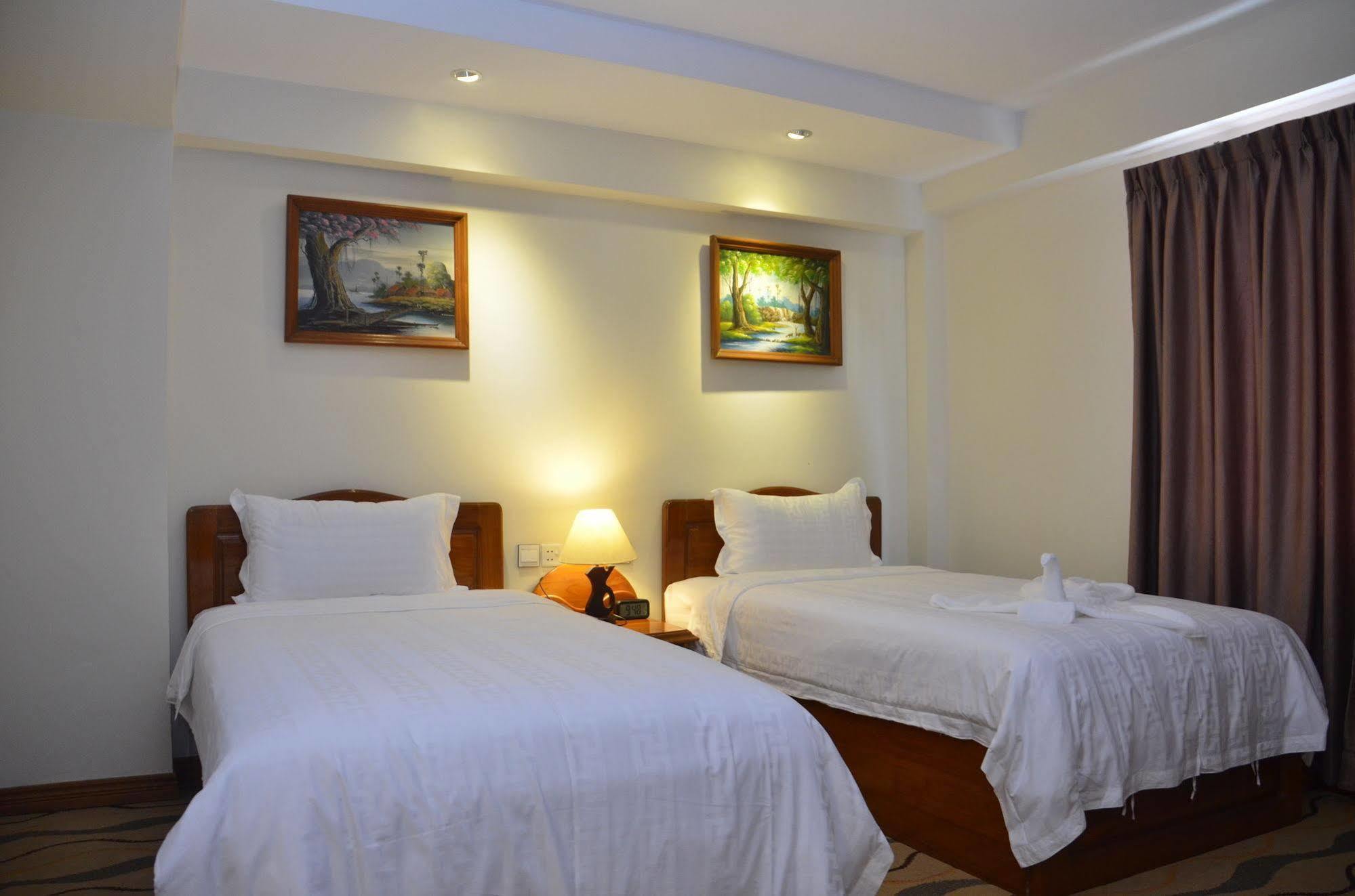 Hotel Star 3*